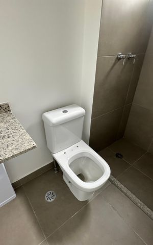 Apartamento à venda com 94m², 3 quartos e 2 vagas Apartamento à venda com 94m², 3 quartos e 2 vagasBanheiro da Suíte 1