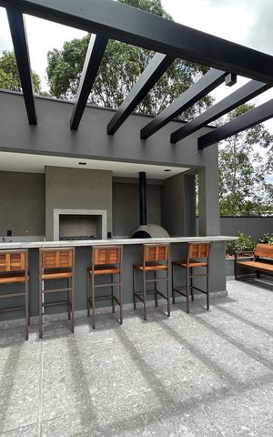 Apartamento à venda com 94m², 3 quartos e 2 vagas Apartamento à venda com 94m², 3 quartos e 2 vagasÁrea comum - Churrasqueira