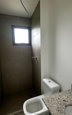 Apartamento à venda com 94m², 3 quartos e 2 vagas Apartamento à venda com 94m², 3 quartos e 2 vagasBanheiro da Suíte 2