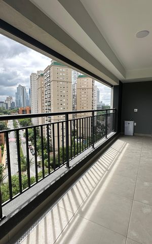 Apartamento à venda com 94m², 3 quartos e 2 vagas Apartamento à venda com 94m², 3 quartos e 2 vagasVaranda da Sala