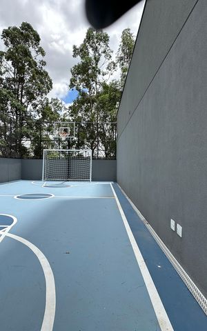Apartamento à venda com 94m², 3 quartos e 2 vagas Apartamento à venda com 94m², 3 quartos e 2 vagasQuadra Esportiva