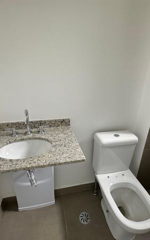 Apartamento à venda com 94m², 3 quartos e 2 vagas Apartamento à venda com 94m², 3 quartos e 2 vagasBanheiro da Suíte 1