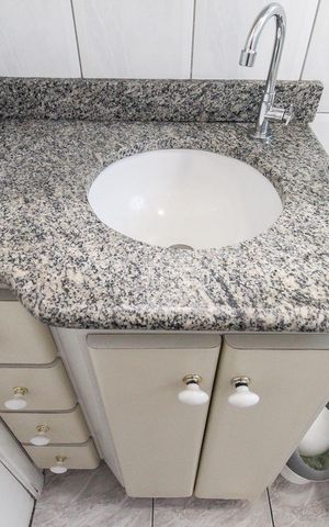 Apartamento à venda com 52m², 2 quartos e 1 vaga Apartamento à venda com 52m², 2 quartos e 1 vagaBanheiro