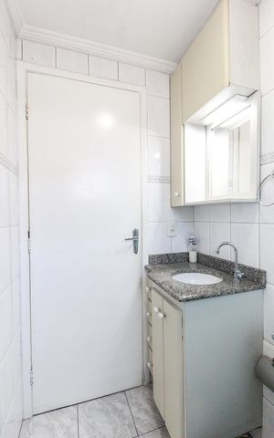 Apartamento à venda com 52m², 2 quartos e 1 vaga Apartamento à venda com 52m², 2 quartos e 1 vagaBanheiro