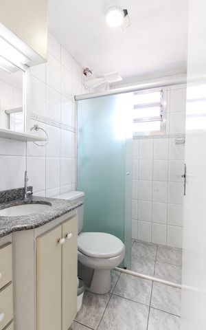 Apartamento à venda com 52m², 2 quartos e 1 vaga Apartamento à venda com 52m², 2 quartos e 1 vagaBanheiro