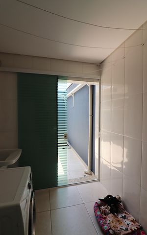 Casa à venda com 150m², 3 quartos e 4 vagasÁrea de Serviço
