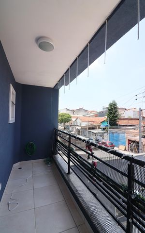 Casa à venda com 150m², 3 quartos e 4 vagasSuíte 1 Sacada 