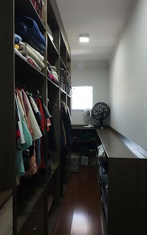 Casa à venda com 150m², 3 quartos e 4 vagasSuíte 1 Closet
