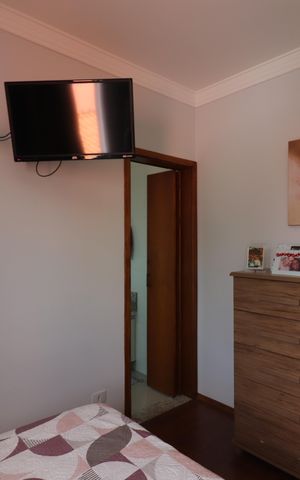 Casa à venda com 150m², 3 quartos e 4 vagasSuíte 2