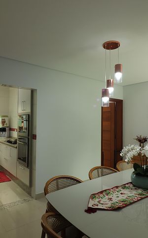 Casa à venda com 150m², 3 quartos e 4 vagasSala Jantar 