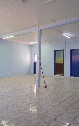 Casa à venda com 288m², 2 quartos e 5 vagasSalão 1