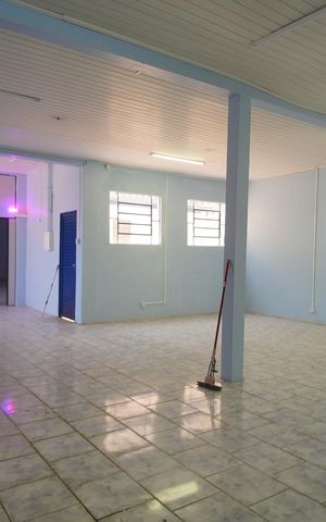 Casa à venda com 288m², 2 quartos e 5 vagasSalão 1