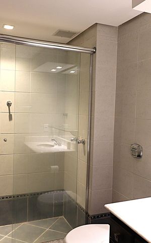 Apartamento à venda com 106m², 3 quartos e 2 vagasBanheiro  Social