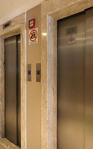 Apartamento à venda com 106m², 3 quartos e 2 vagasElevadores