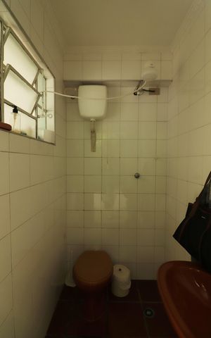 Casa à venda com 260m², 3 quartos e 2 vagasBanheiro de serviço