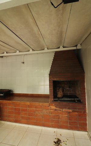 Casa à venda com 260m², 3 quartos e 2 vagasChurrasqueira