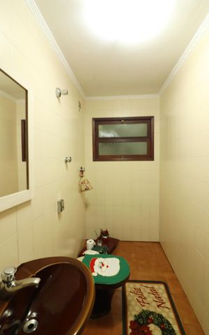 Casa à venda com 260m², 3 quartos e 2 vagasBanheiro Social 2