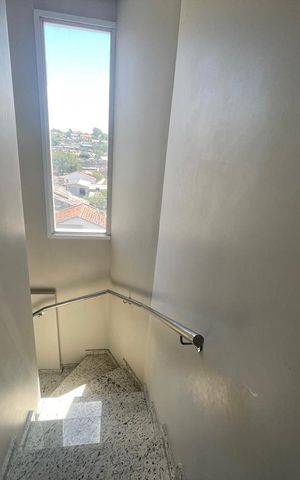 Apartamento à venda com 113m², 2 quartos e 2 vagas Apartamento à venda com 113m², 2 quartos e 2 vagasEscada Interna