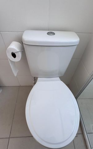 Apartamento à venda com 44m², 2 quartos e 1 vaga Apartamento à venda com 44m², 2 quartos e 1 vagaBanheiro Social