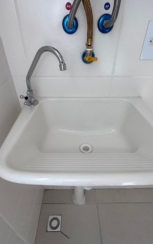 Apartamento à venda com 44m², 2 quartos e 1 vaga Apartamento à venda com 44m², 2 quartos e 1 vagaCozinha e Área de Serviço
