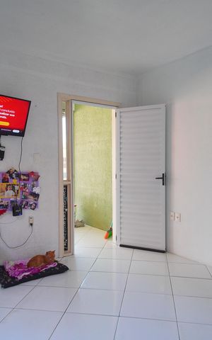 Casa à venda com 90m², 3 quartos e 2 vagassala