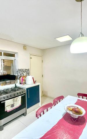 Casa à venda com 110m², 3 quartos e 1 vaga Casa à venda com 110m², 3 quartos e 1 vagaCozinha