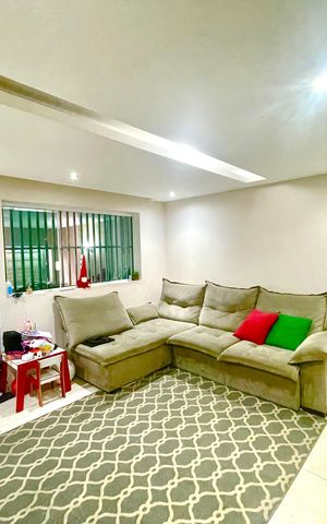 Casa à venda com 110m², 3 quartos e 1 vaga Casa à venda com 110m², 3 quartos e 1 vagaSala