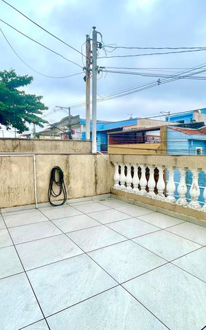 Casa à venda com 110m², 3 quartos e 1 vaga Casa à venda com 110m², 3 quartos e 1 vagaSacada
