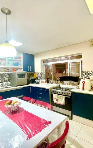 Casa à venda com 110m², 3 quartos e 1 vaga Casa à venda com 110m², 3 quartos e 1 vagaCozinha