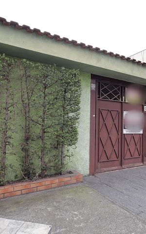 Casa para alugar com 200m², 3 quartos e 2 vagas Casa para alugar com 200m², 3 quartos e 2 vagasFachada