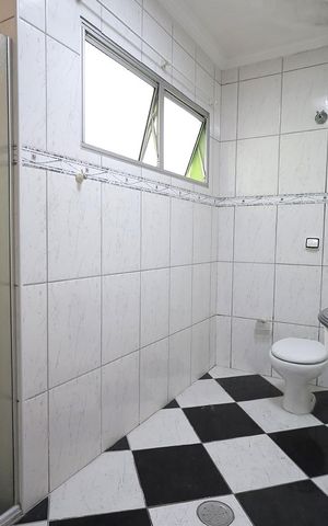 Casa para alugar com 200m², 3 quartos e 2 vagas Casa para alugar com 200m², 3 quartos e 2 vagasBanheiro
