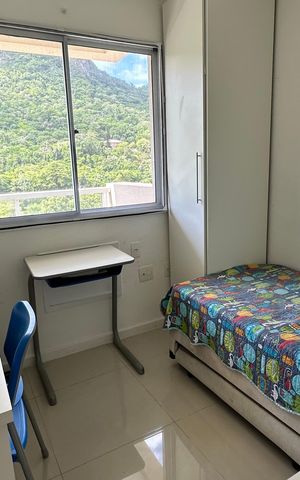 Apartamento à venda com 229m², 3 quartos e 2 vagas Apartamento à venda com 229m², 3 quartos e 2 vagasQuarto 1