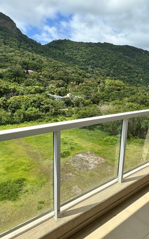 Apartamento à venda com 229m², 3 quartos e 2 vagas Apartamento à venda com 229m², 3 quartos e 2 vagasVaranda
