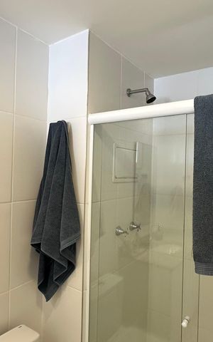 Apartamento à venda com 229m², 3 quartos e 2 vagas Apartamento à venda com 229m², 3 quartos e 2 vagasBanheiro Social