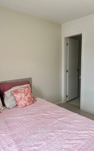 Apartamento à venda com 229m², 3 quartos e 2 vagas Apartamento à venda com 229m², 3 quartos e 2 vagasQuarto 2