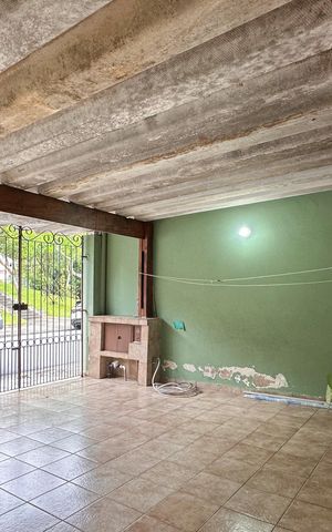 Casa à venda com 138m², 3 quartos e 2 vagas Casa à venda com 138m², 3 quartos e 2 vagasGaragem