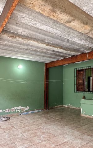 Casa à venda com 138m², 3 quartos e 2 vagas Casa à venda com 138m², 3 quartos e 2 vagasGaragem
