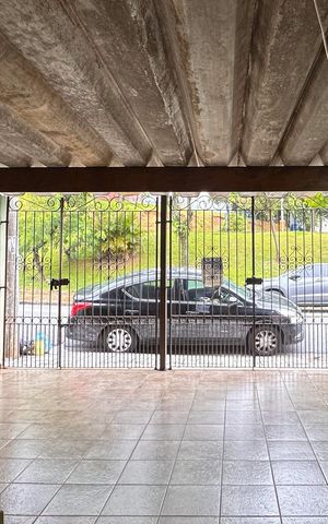 Casa à venda com 138m², 3 quartos e 2 vagas Casa à venda com 138m², 3 quartos e 2 vagasGaragem