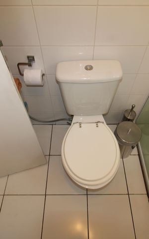Apartamento à venda com 143m², 3 quartos e 2 vagasQuarto 2 - Banheiro