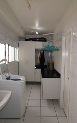 Apartamento à venda com 143m², 3 quartos e 2 vagasÁrea de Serviço