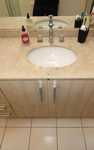 Apartamento à venda com 143m², 3 quartos e 2 vagasQuarto 2 - Banheiro