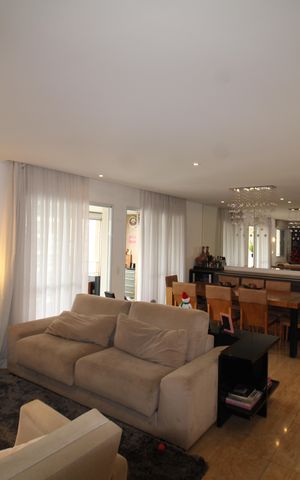 Apartamento à venda com 143m², 3 quartos e 2 vagasSala