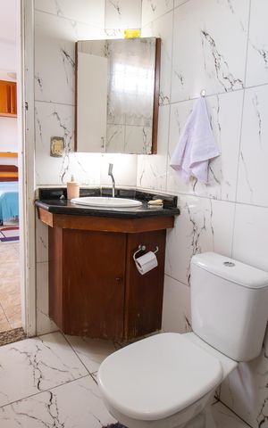 Apartamento à venda com 240m², 3 quartos e 2 vagas Apartamento à venda com 240m², 3 quartos e 2 vagasBanheiro da Suíte