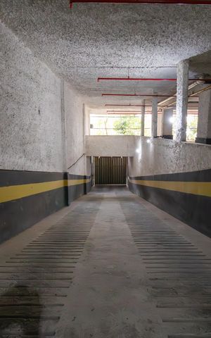 Apartamento à venda com 240m², 3 quartos e 2 vagas Apartamento à venda com 240m², 3 quartos e 2 vagasGaragem