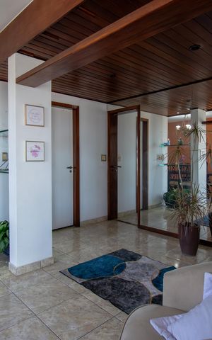 Apartamento à venda com 240m², 3 quartos e 2 vagas Apartamento à venda com 240m², 3 quartos e 2 vagasSala