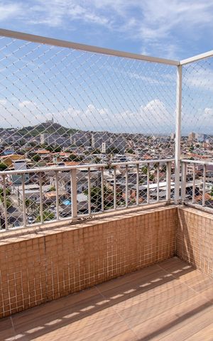 Apartamento à venda com 240m², 3 quartos e 2 vagas Apartamento à venda com 240m², 3 quartos e 2 vagasÁrea de Serviço