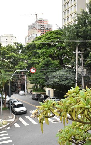 Casa para alugar com 250m², 2 quartos e sem vagavaranda
