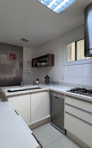 Apartamento à venda com 393m², 6 quartos e 4 vagas Apartamento à venda com 393m², 6 quartos e 4 vagasÁrea de Serviço