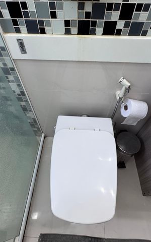 Apartamento à venda com 393m², 6 quartos e 4 vagas Apartamento à venda com 393m², 6 quartos e 4 vagasSuíte 3 - Banheiro