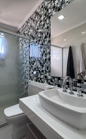 Apartamento à venda com 393m², 6 quartos e 4 vagas Apartamento à venda com 393m², 6 quartos e 4 vagasSuíte 3 - Banheiro
